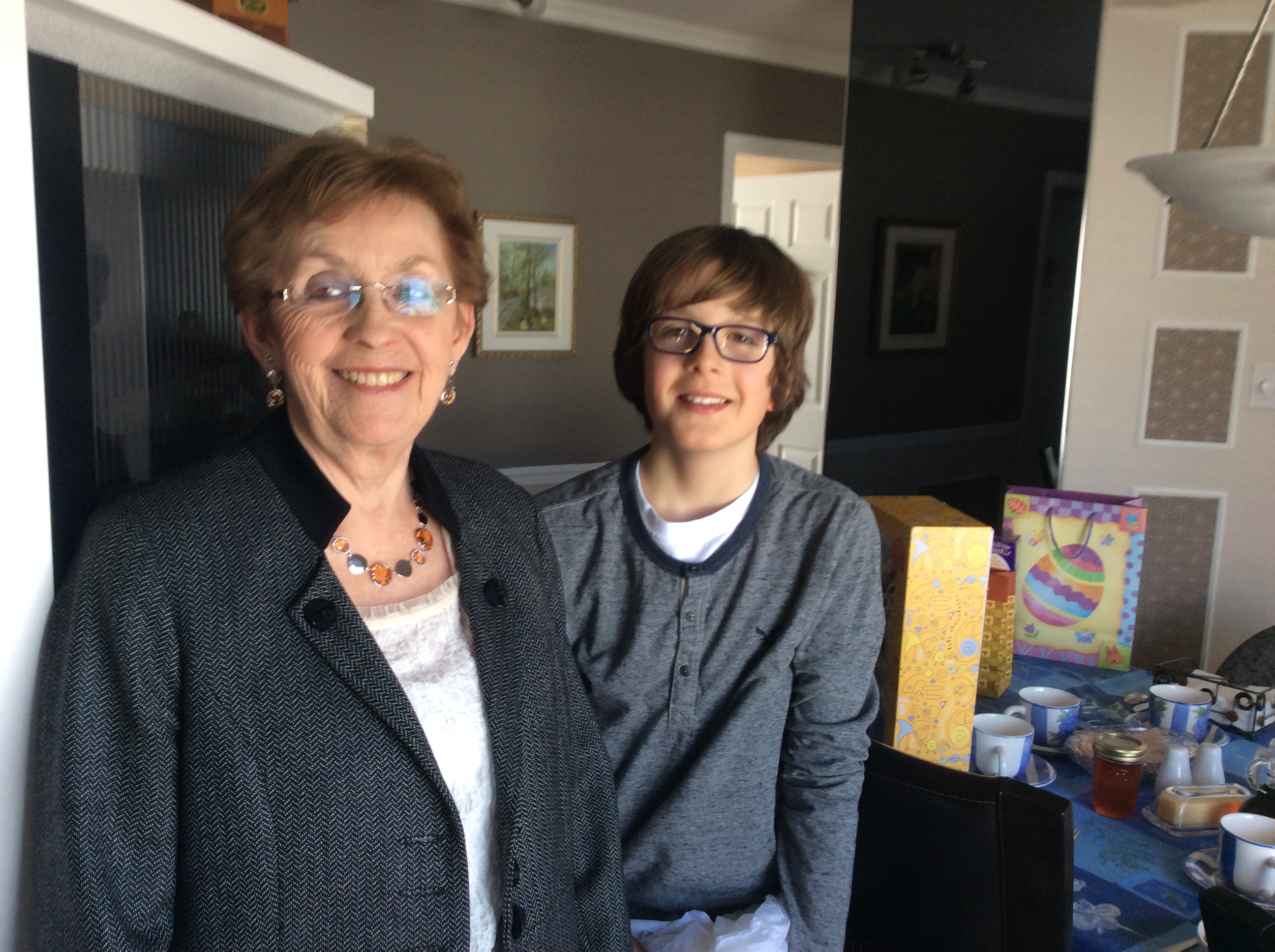 Avec Grand-Maman Claudette (Avril 2015)