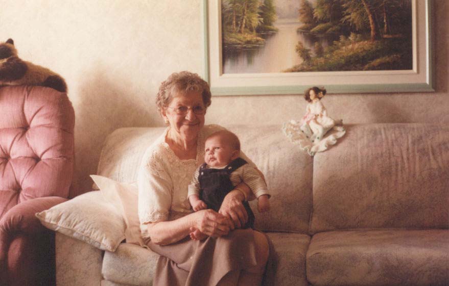 Avec Grand-Maman Laverdière