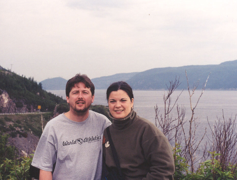 En arrière plan, l'estuaire du Saguenay