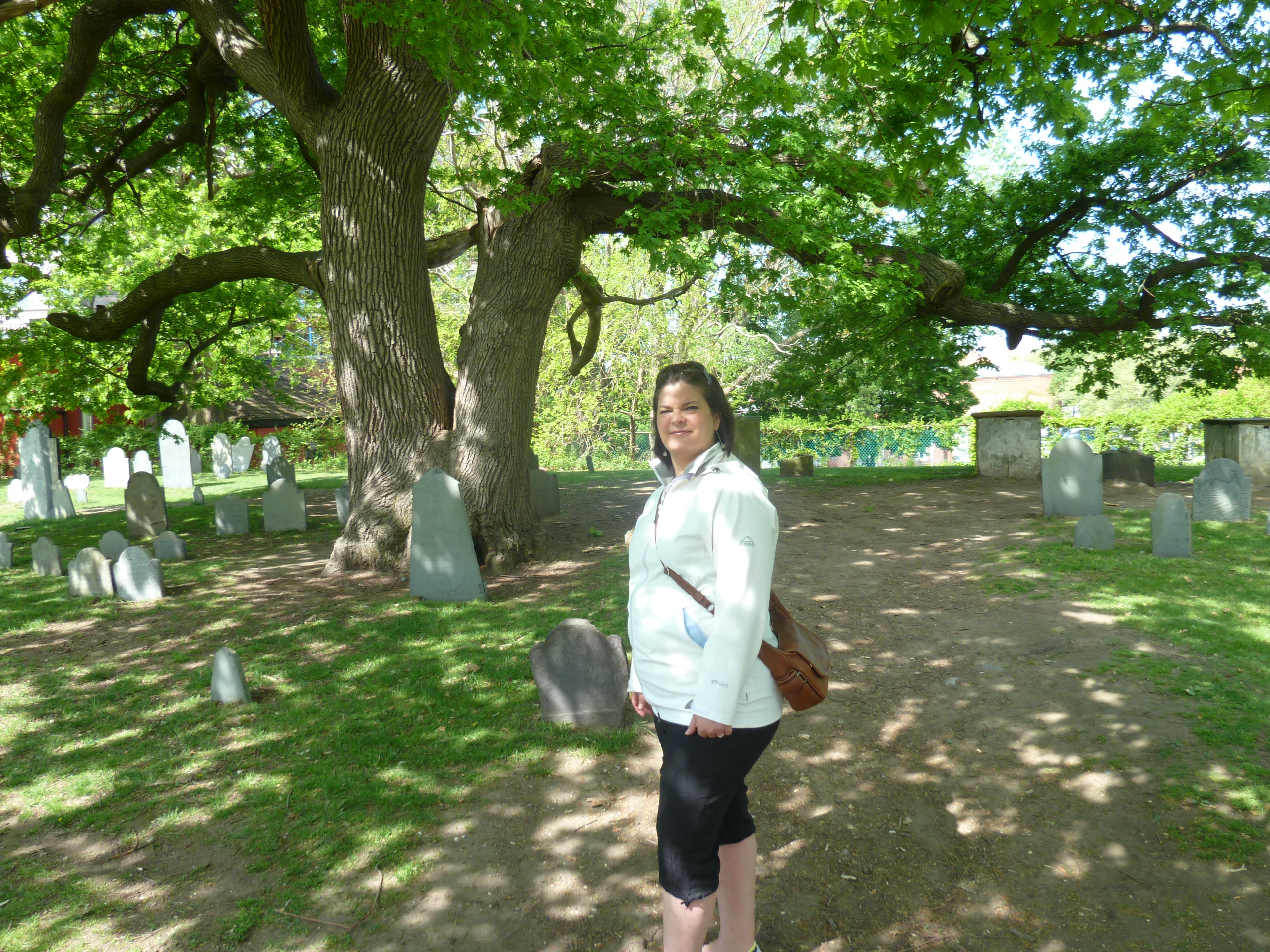 Marie-Jo au cimetière de Salem
